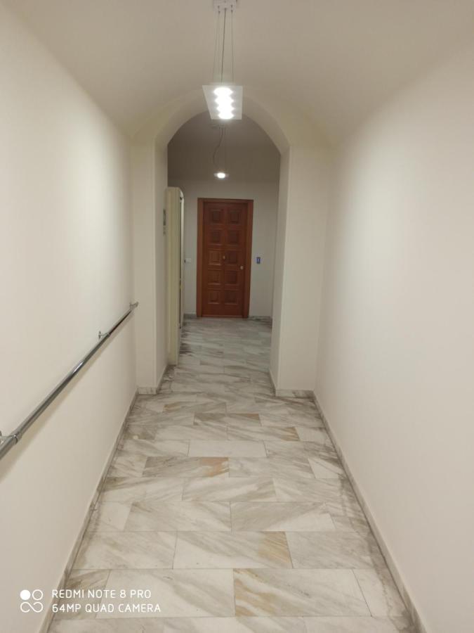 G House 100 Apartment Катания Екстериор снимка