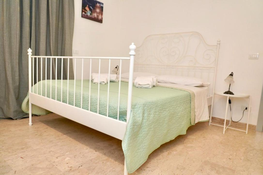 G House 100 Apartment Катания Екстериор снимка