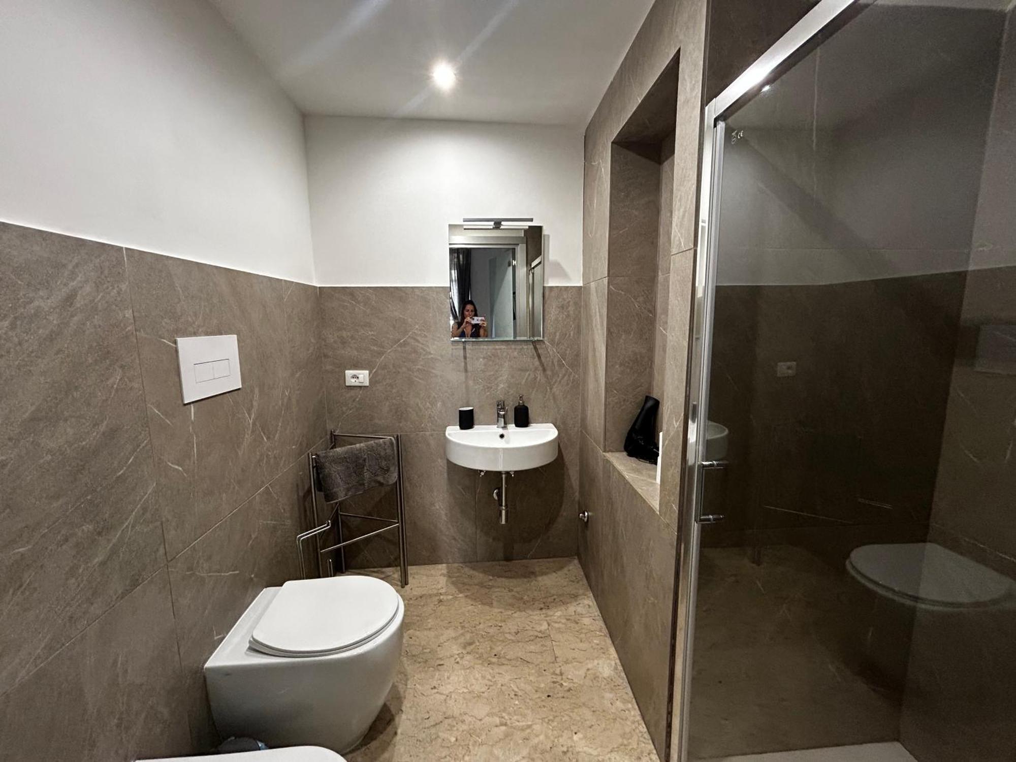 G House 100 Apartment Катания Екстериор снимка