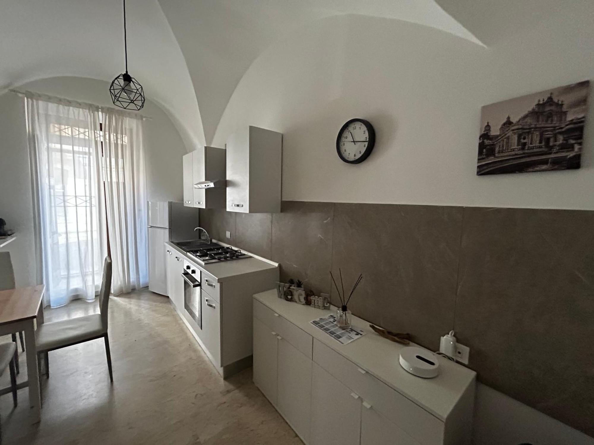 G House 100 Apartment Катания Екстериор снимка