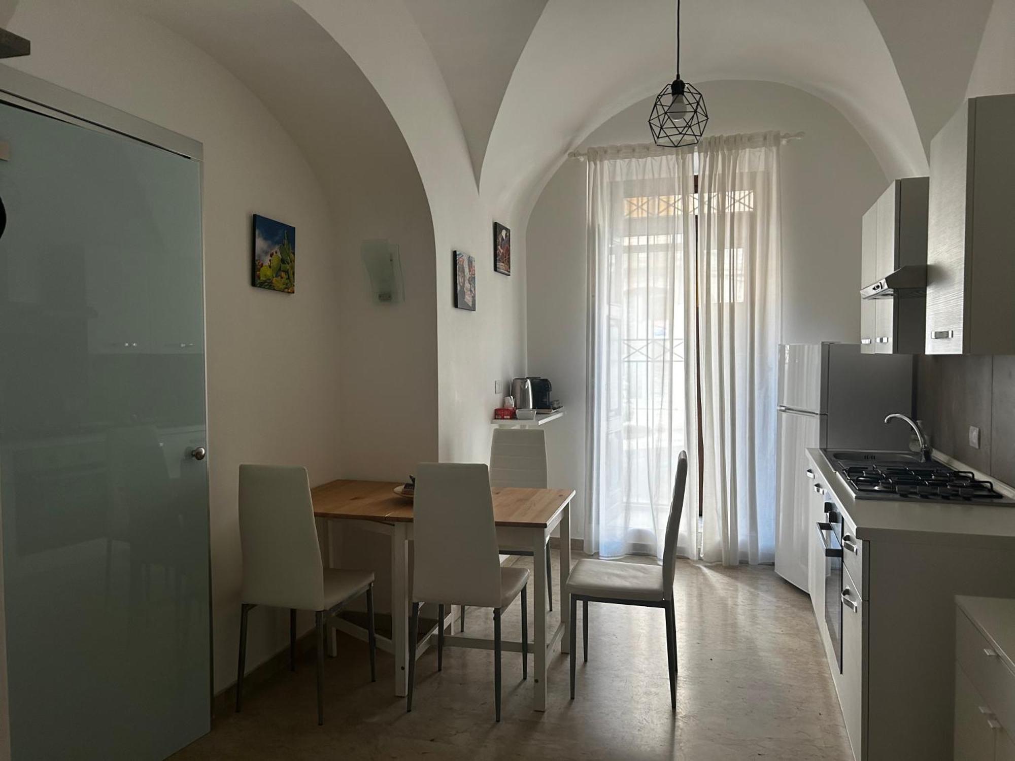 G House 100 Apartment Катания Екстериор снимка